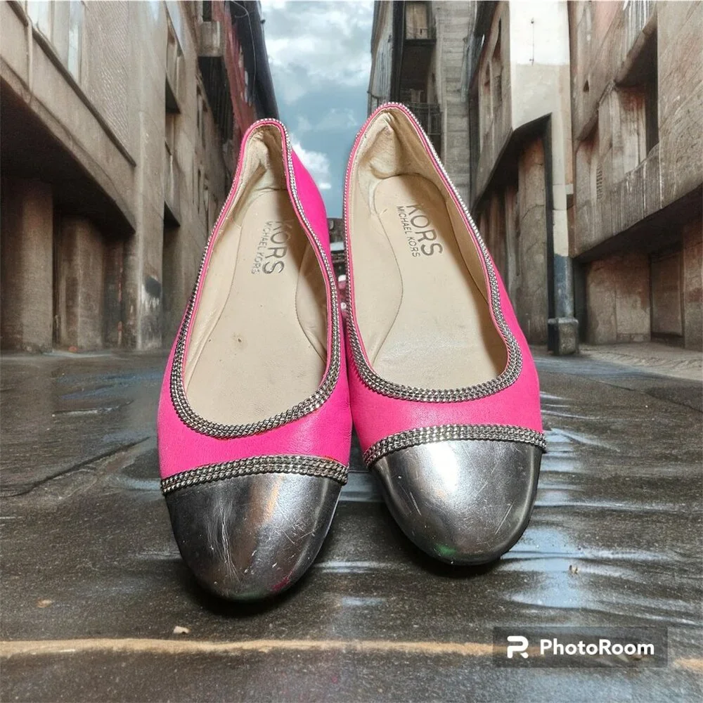 Kors Michael Kors size 7.5  pink/ silver flats